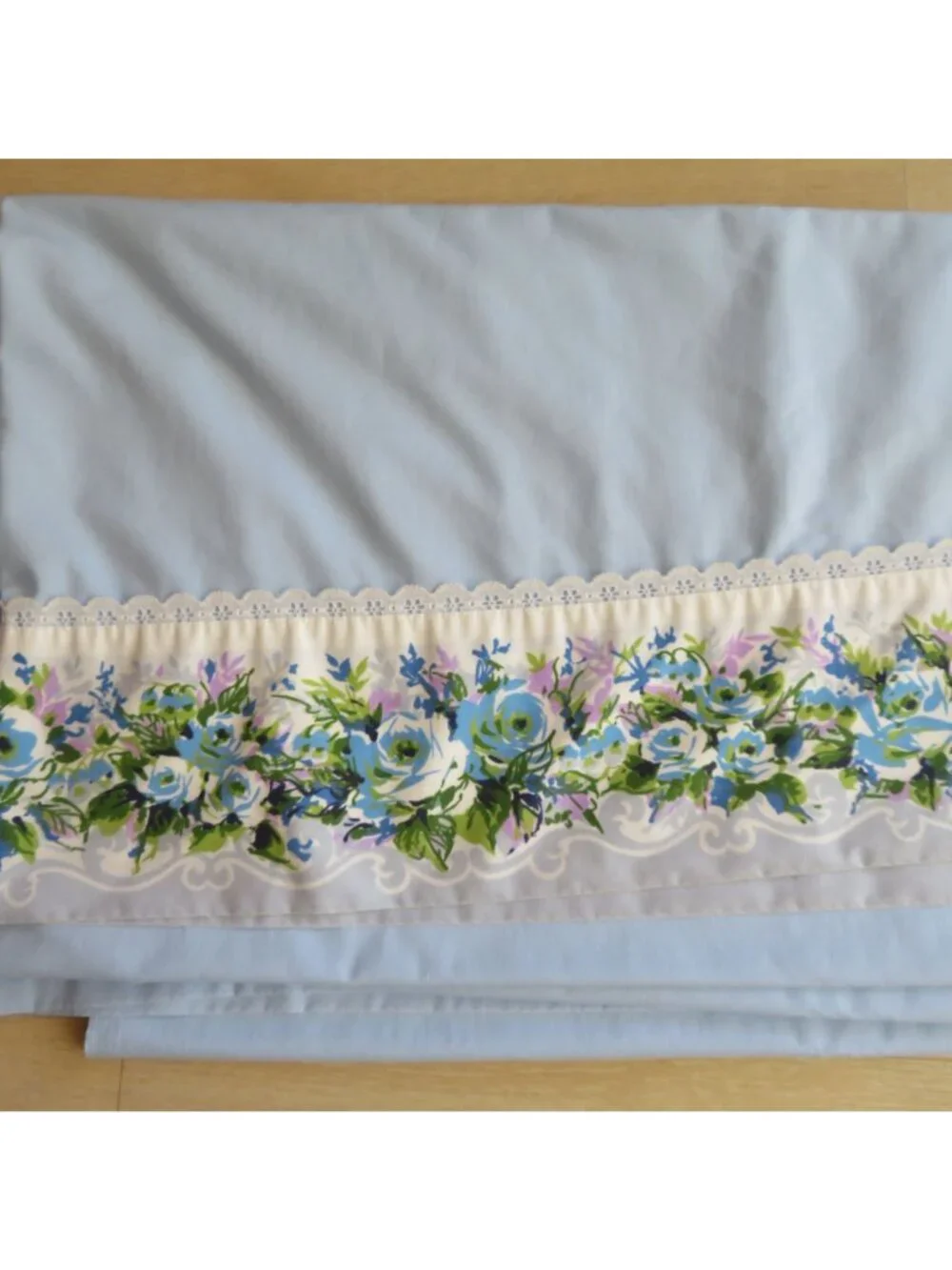 Vintage Cannon Blue Floral Lace Border King Flat Sheet Percale Cottagecore USA